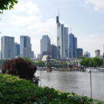 Networking am Fuße der Skyline
