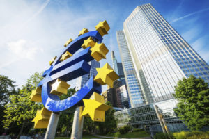 IWM-Aktuell iStock_99197817_LARGE-300x200 Euro currency symbol in Frankfurt, Germany  