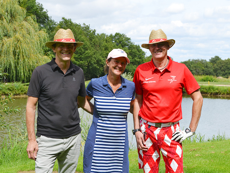 IWM-Aktuell 04-1 Schön schwer Aktuelles WOWI-Golftour  