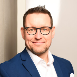 IWM-Aktuell PM-Officium_Officium-verstaerkt-Management-Team-Christian-Hass-uebernimmt-regionale-Fuehrungsrolle-e1739879057490-300x300 Officium verstärkt Management-Team Christian Haß übernimmt regionale Führungsrolle  